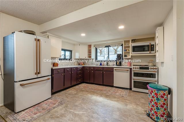 Building Photo - 2529 Bott Ave