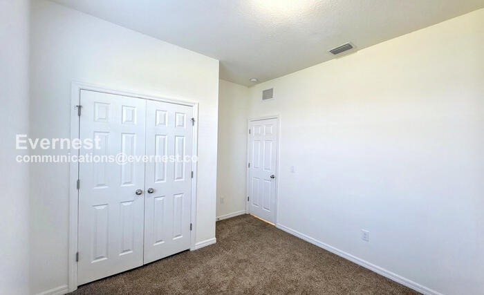 Building Photo - 10126 Celtic Ash Dr