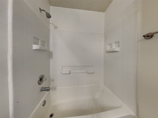 Building Photo - 3410 Maris Way