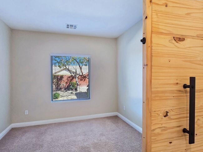 Building Photo - 10667 Harvest Green Way