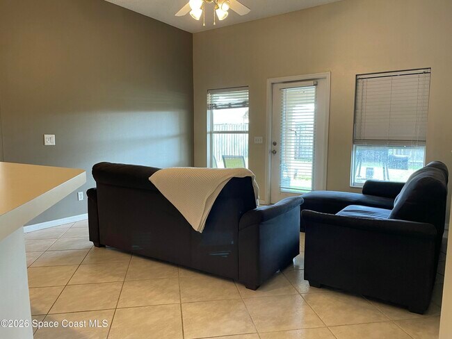 Building Photo - 4521 Decatur Cir