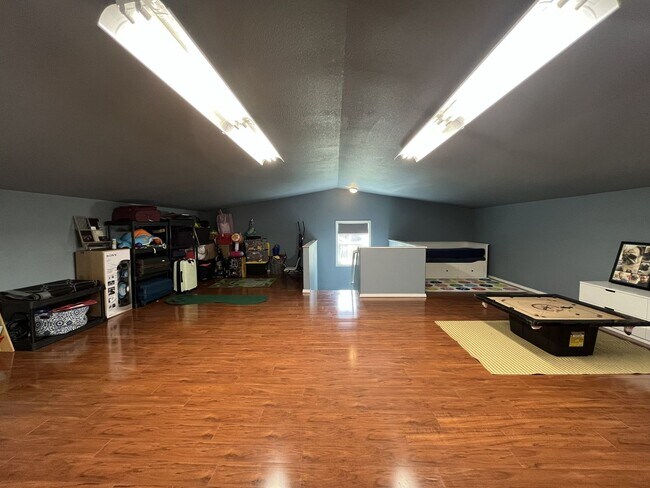 Building Photo - Comfortable Living in Bethany with Two Separate Units, Expansive 0.45-Acre Lot & Versatile Detach...