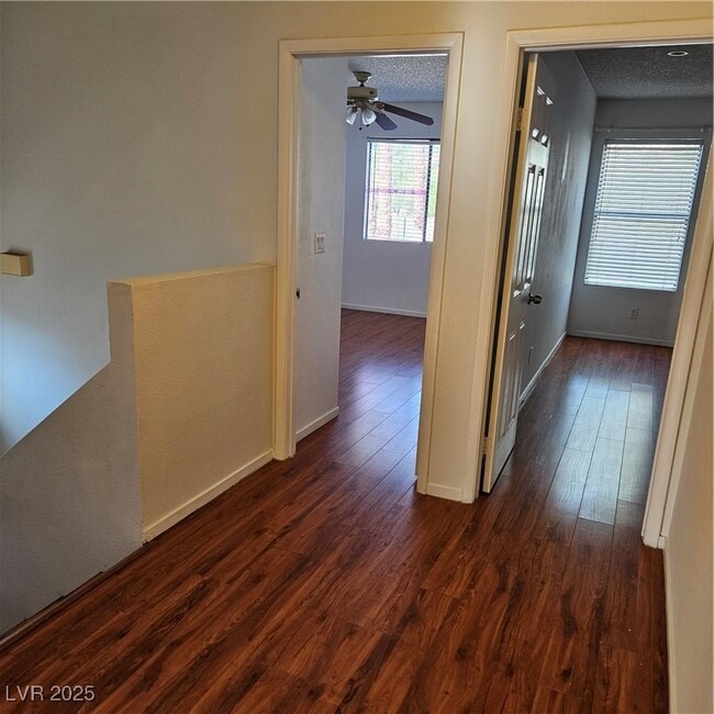 Building Photo - 9516 Wooden Pier Way