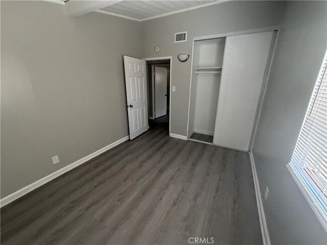 Building Photo - 13169 Benson Ave