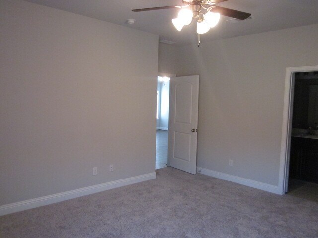 Building Photo - 1416 Warringwood Dr