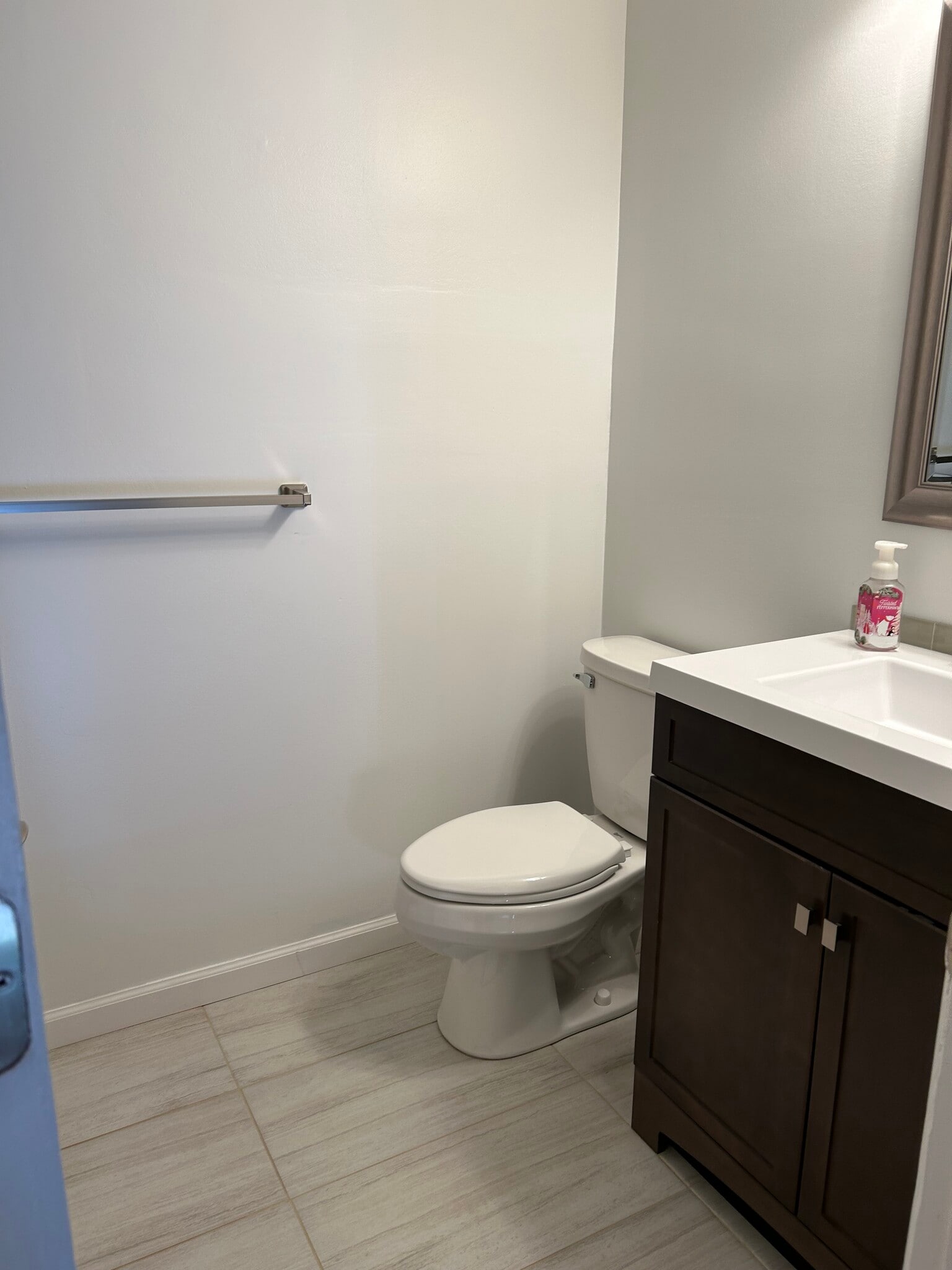 Building Photo - 8124 Ryers Ave