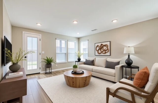 Building Photo - 7219 Escondido Dr