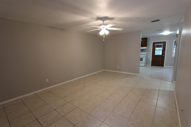 Building Photo - 1530 Pullen Rd