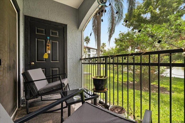 Building Photo - 3714 Palm Desert Ln