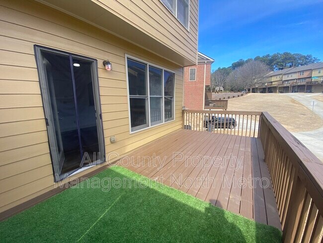 Building Photo - 3911 High Dove Way SW