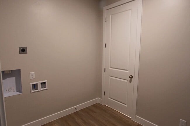 Building Photo - BRAND NEW: 2170+ SQFT and majestic VIEWS