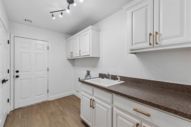 Building Photo - 2708 NW 168th St