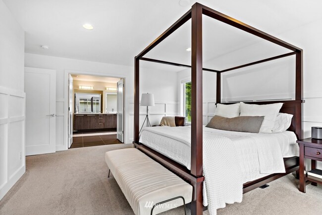 Building Photo - Designer 4-Bedroom Home with Covered Outdoor Living in Lake Stevens