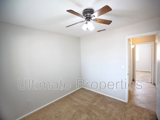 Building Photo - 4611 N 87th Ave