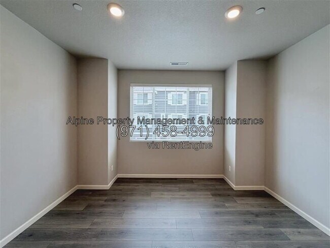 Building Photo - 14229 SW 169th Ave