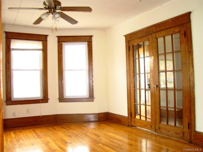 Building Photo - 2 Worrall Ave