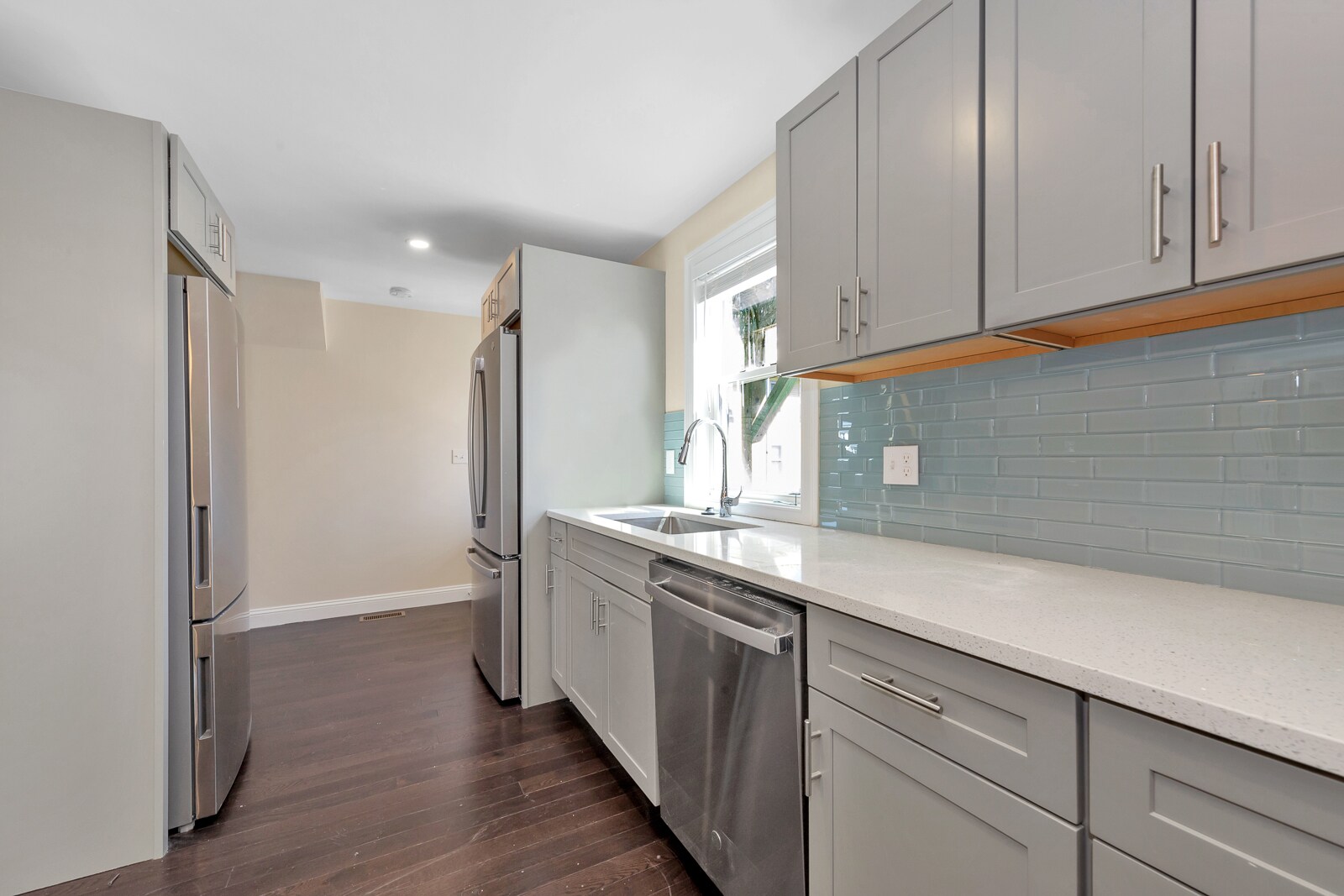 Building Photo - 43 Wright Ave