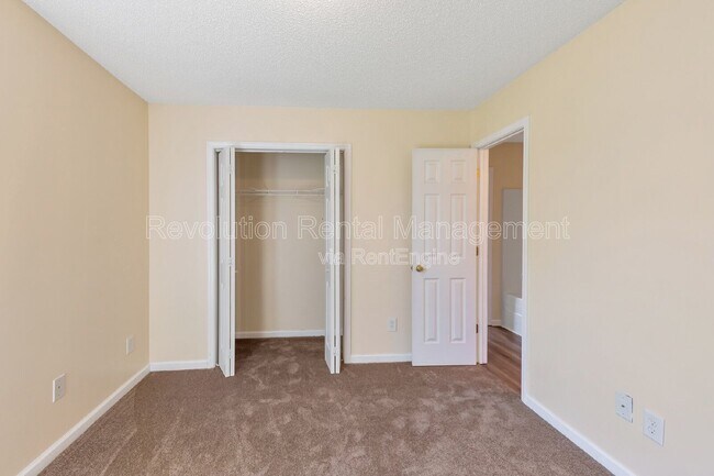 Building Photo - 110 Vineyard Ridge Dr