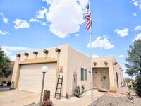 Building Photo - 383 S Taylors Trail