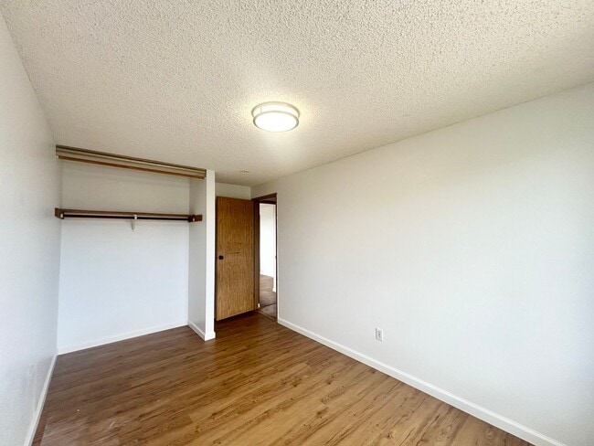 Building Photo - 960 Wailupe Dr