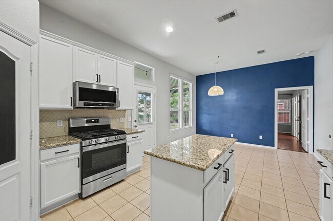Building Photo - 7023 Durango Creek Dr