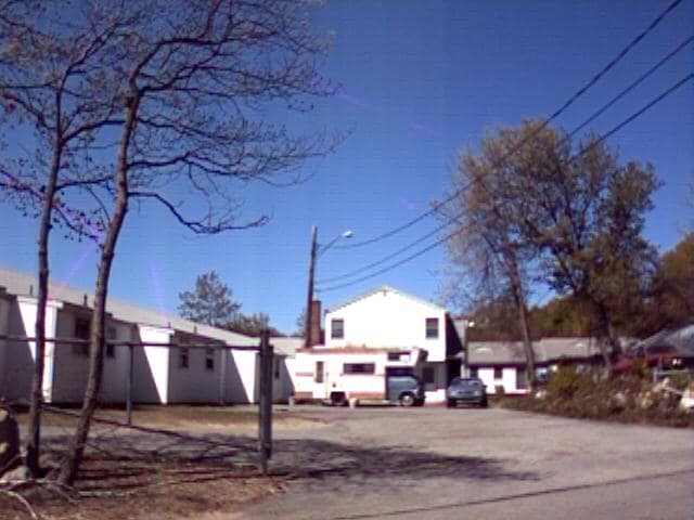 Building Photo - Colonial Efficiency Apartments
