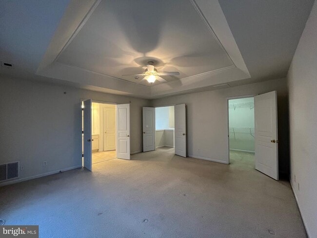 Building Photo - 895 Chatfield Rd