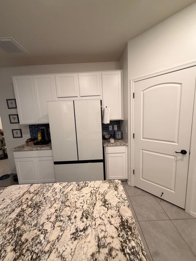 Building Photo - 9020 E Pantano Bluff Dr