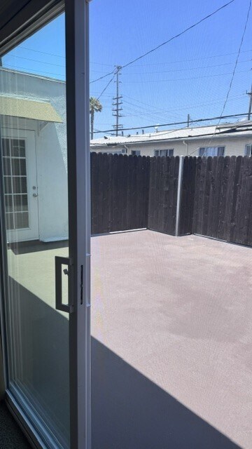 Private Patio - 11983 Walnut Ln