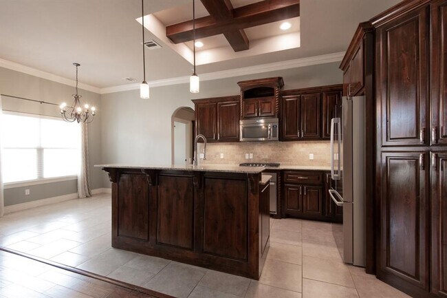 Building Photo - 2124 Newbrook Dr