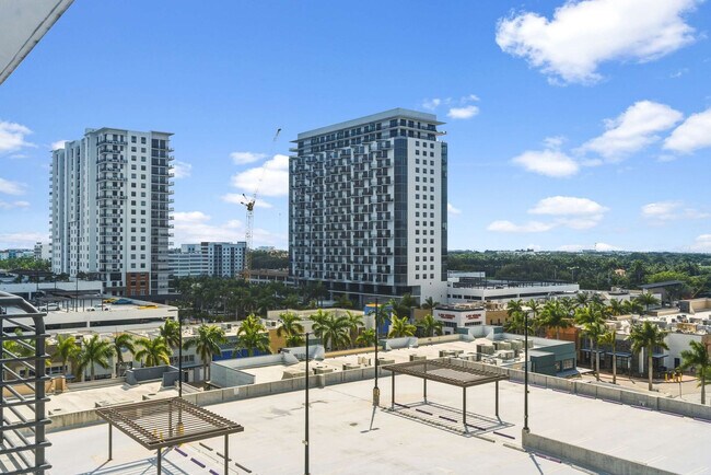 Building Photo - 5350 NW 84th Ave