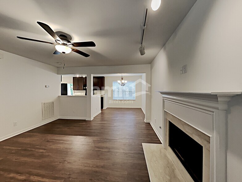 Building Photo - 3167 Aidan Ln
