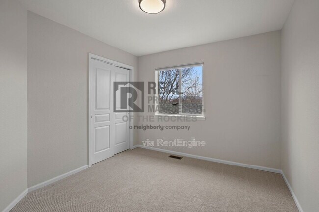 Building Photo - 1389 Finch St