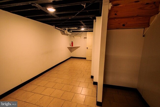 Building Photo - 222 MacClelland Ave