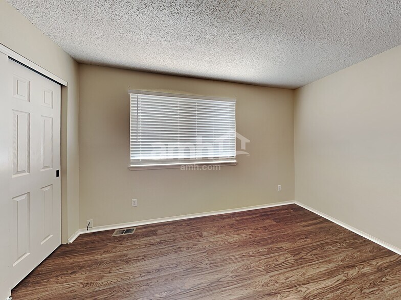 Building Photo - 6616 Monaco Way