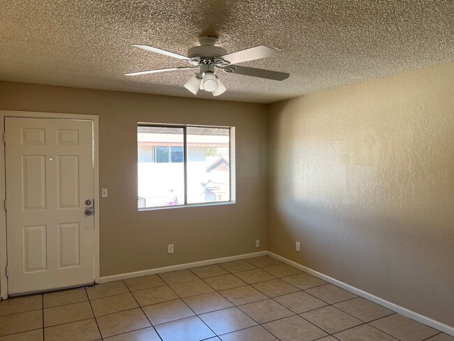 Building Photo - A580