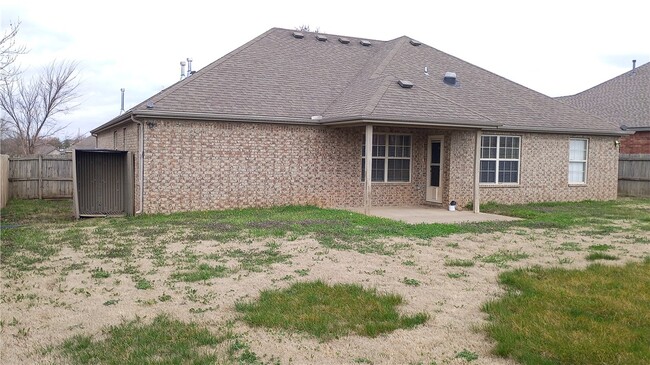 Building Photo - 2703 SW Ledbury Cove