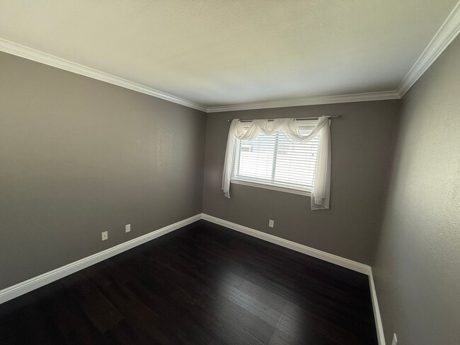Building Photo - Beautiful home in Oxnard, CA