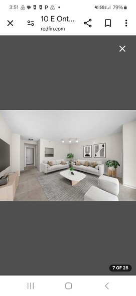 Living - 10 E Ontario St