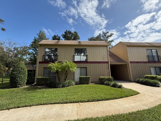 Primary Photo - Charming 3 Bedroom 2 Bath Condo in Heart o...