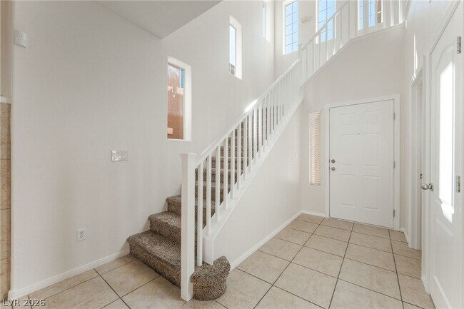 Building Photo - 9328 Daffodil Sun Ave