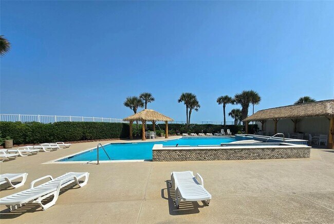 Building Photo - 7700 Seawall Blvd