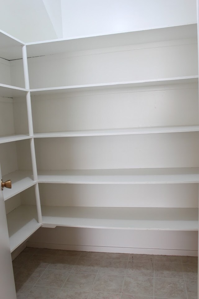 Building Photo - 977 Mangrove Ave