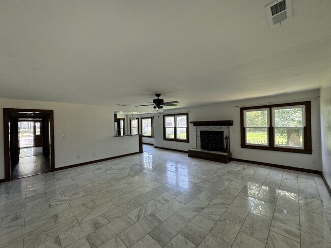Building Photo - RARE OPPORTUNITY TO LIVE IN PUNGO, NEAR MUNDEN POINT PARK! 3/2.5 SINGLE FAMILY HOME