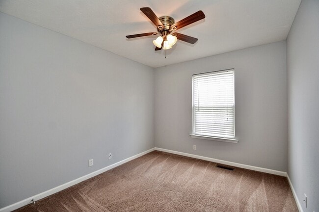 Building Photo - 1012 Shaman Crossing