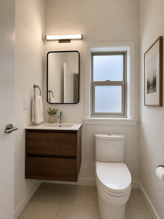 Building Photo - Beacon Hill Townhome