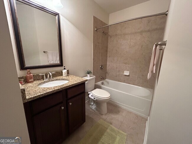 Building Photo - 12274 Ferncreek Dr