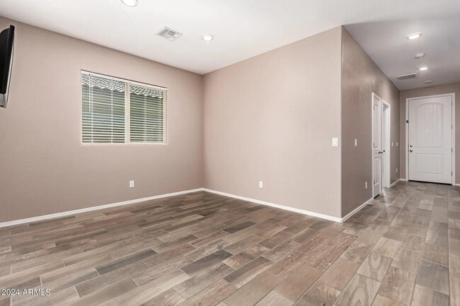 Building Photo - 17127 W Alice Ave