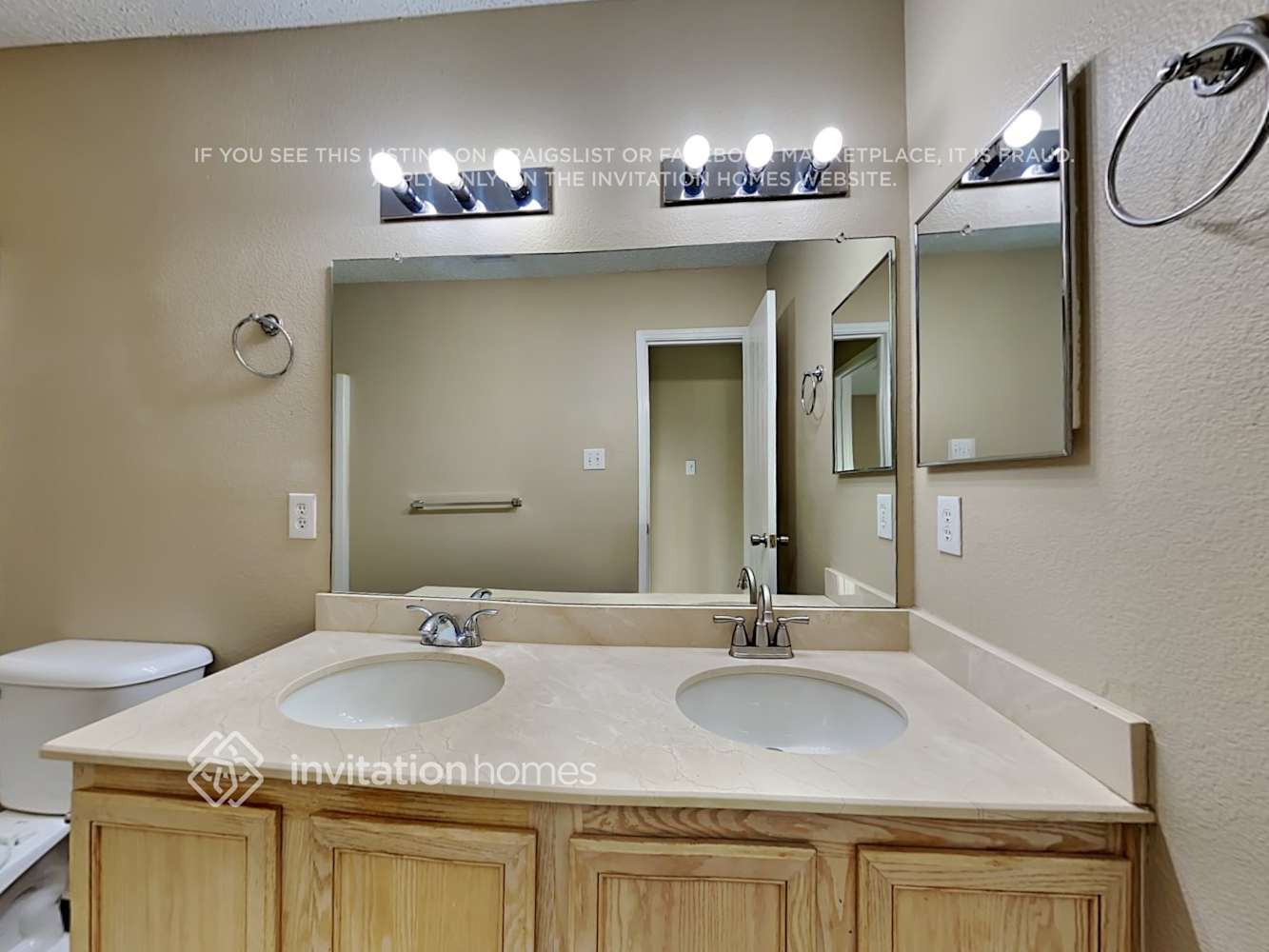 Building Photo - 5521 Costa Mesa Dr