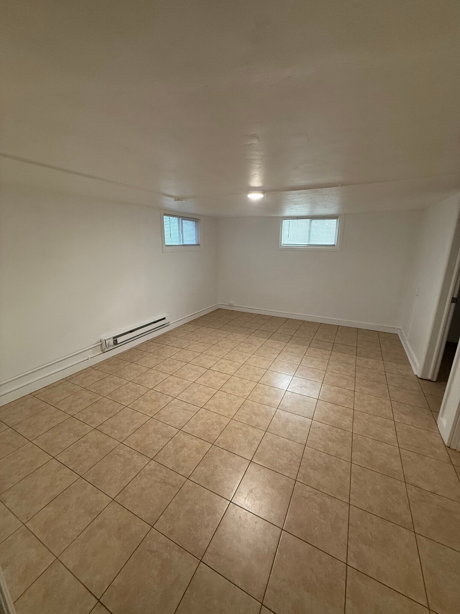 Building Photo - 311 N Broadway St